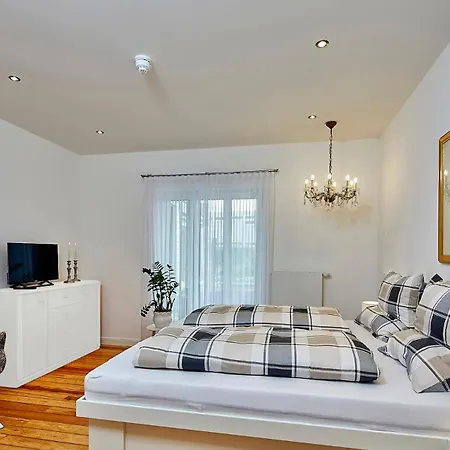 Aanders Hotel *