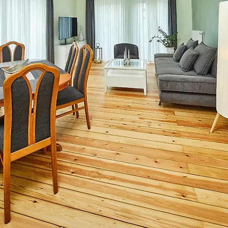 Aanders Hotel *